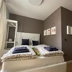 New G&p - Free Parking Apartman