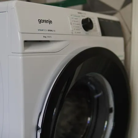 New G&p - Free Parking Apartment *