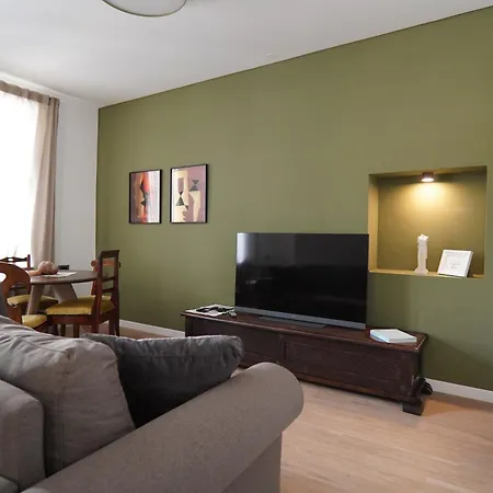 New G&p - Free Parking Apartment