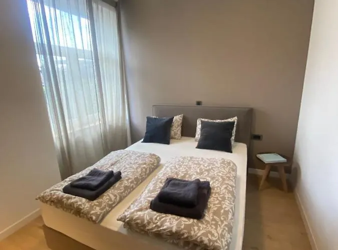 New G&p - Free Parking