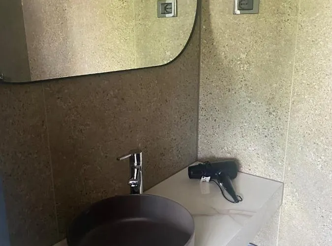 New G&p - Free Parking Apartment *