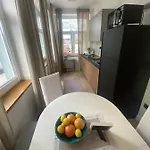 New G&p - Free Parking Apartment